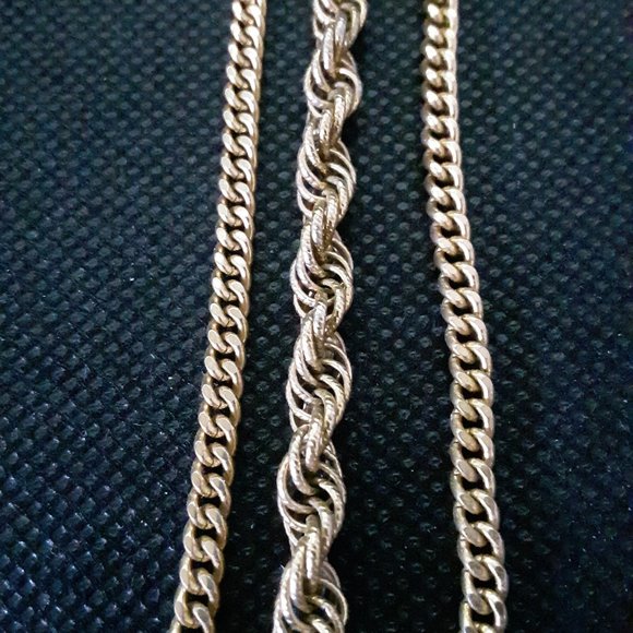 Vintage Monet Triple Strand Gold Tone Necklace - Picture 4 of 10